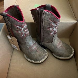 Double Barrel Toddler Boots size 4